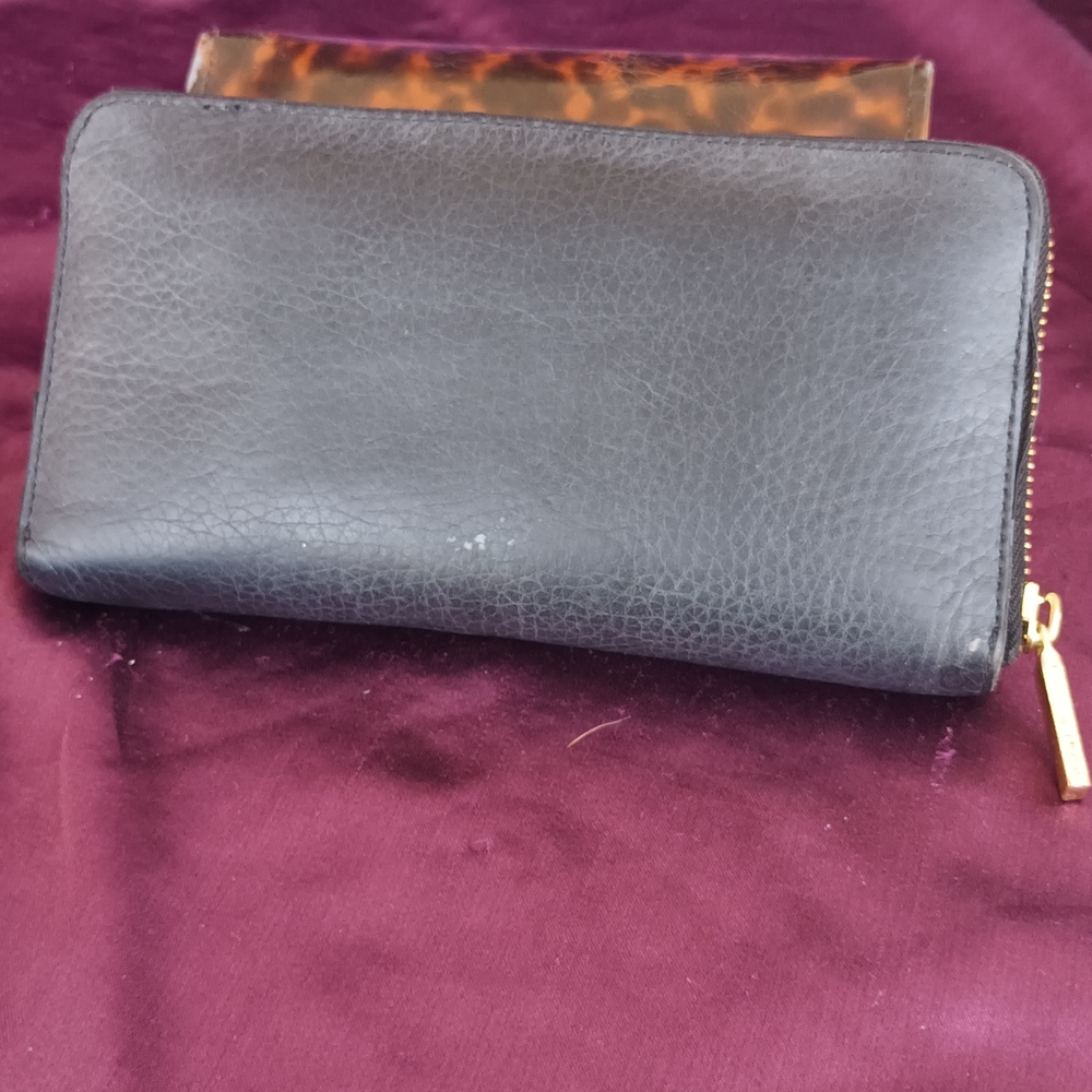 Tory Burch Black Leather Wallet with Gold Accent - Picture 8 of 16
